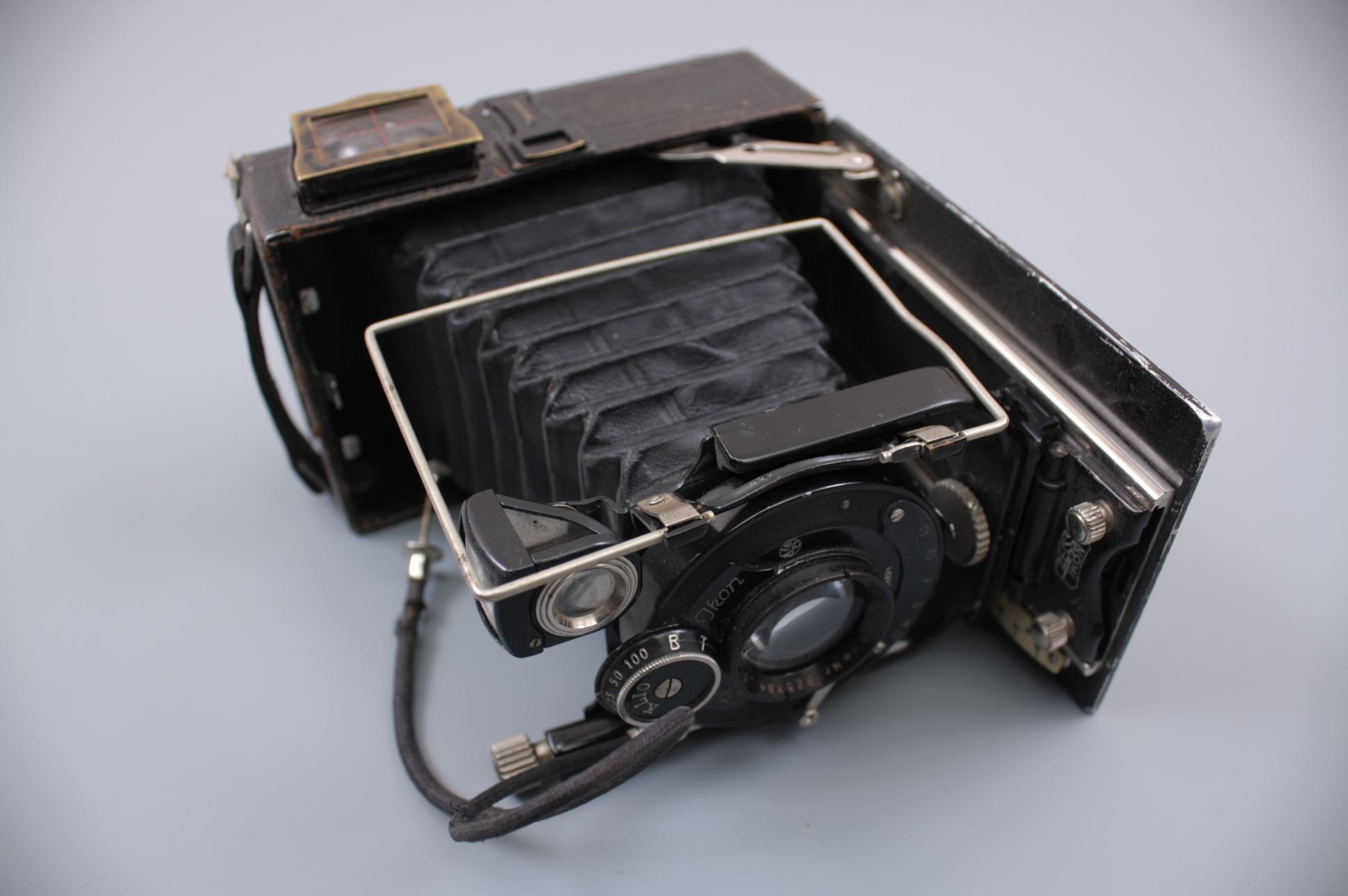 Пластинчатая камера 9х12 "ZEISS IKON VOLTA 146/7" нач. 1930-х гг., Германия.
