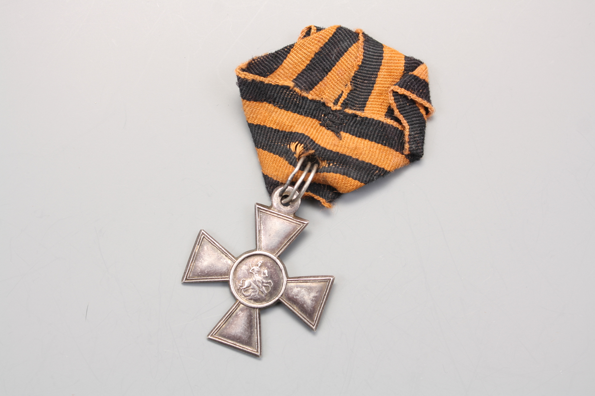 Георгиевский крест 3 ст. № 225546 на оригинальной ленте, Российская Империя.