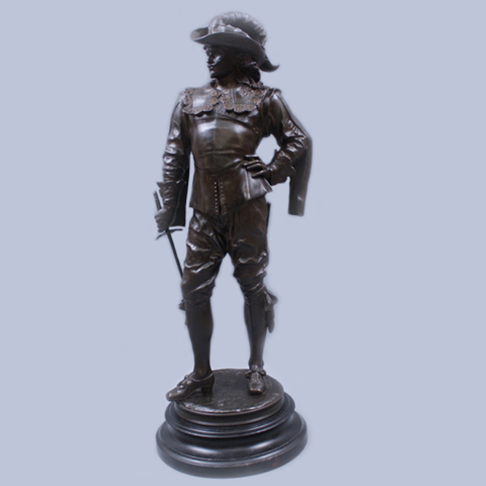 ЛОТ из 2-х скульптур мушкетеров 19 век, Европа.