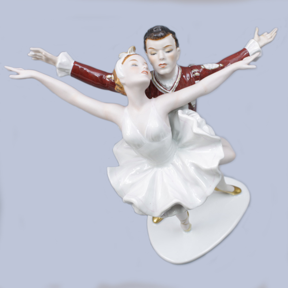 Статуэтка фарфоровая "Танцующая пара", Германия, Валендорф.