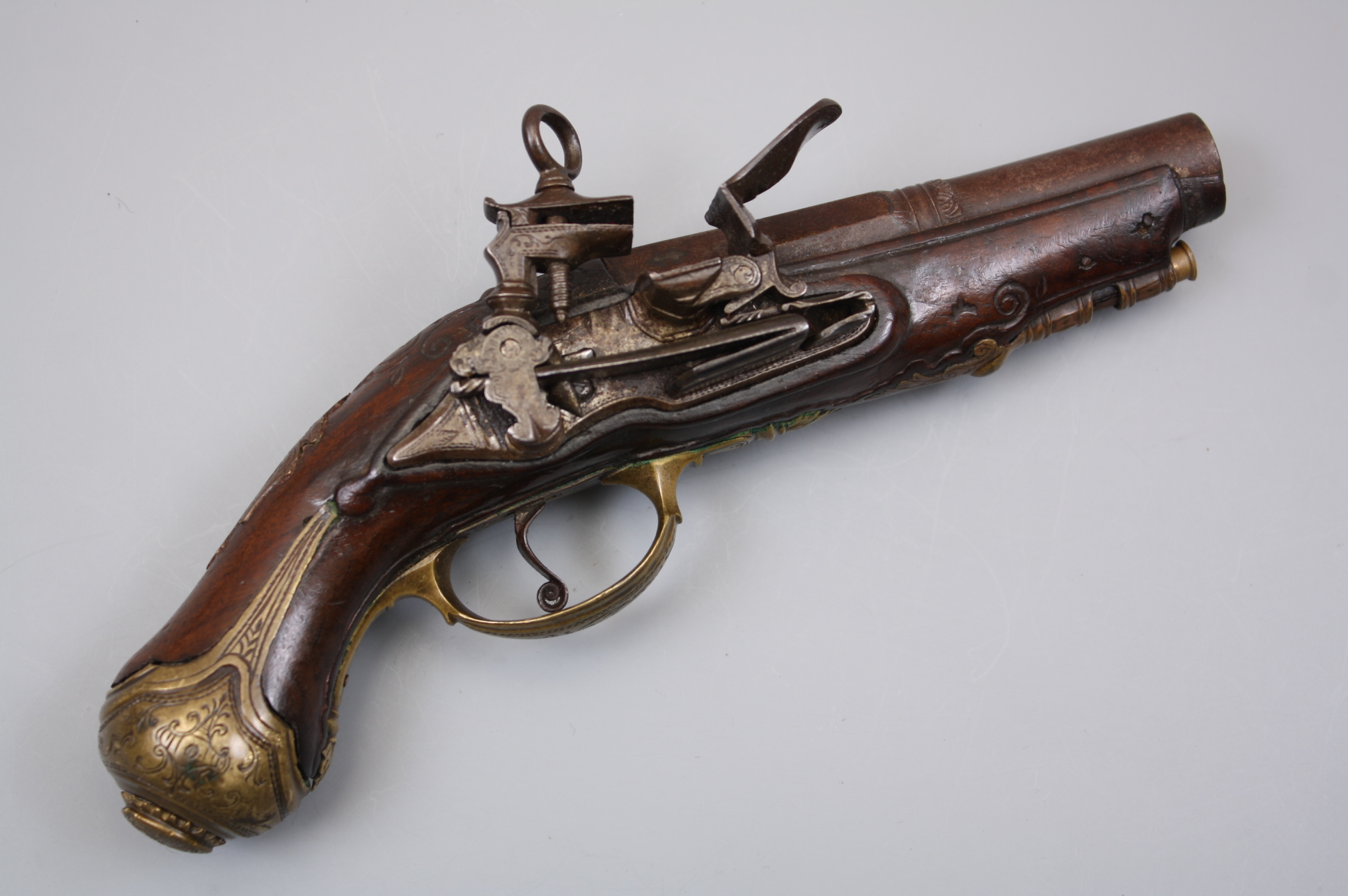 Пистолет кремневый дорожный 18-й век, Южная Италия.