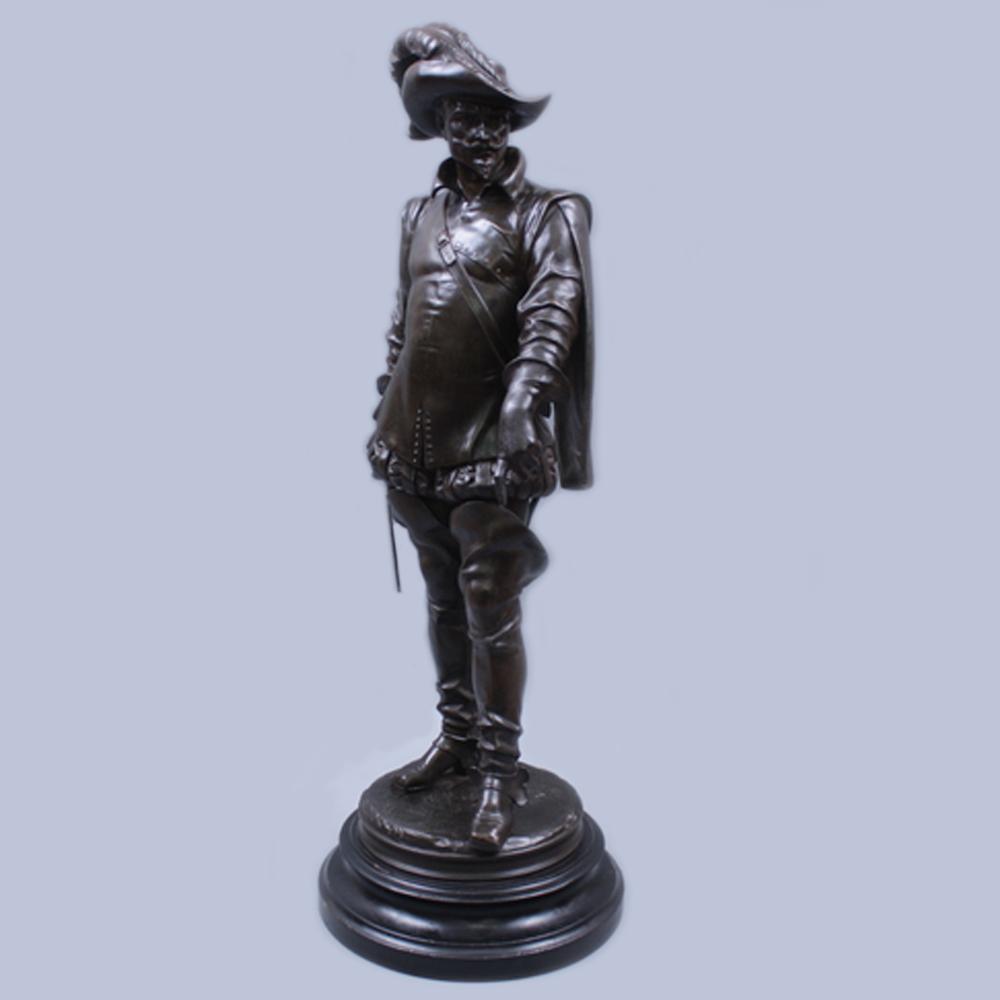 ЛОТ из 2-х скульптур мушкетеров 19 век, Европа.